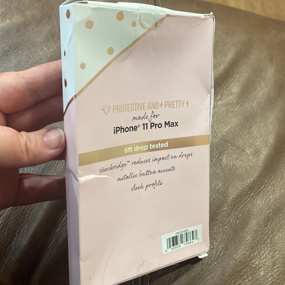 Brand new iPhone 11 Pro Max case only $5 when bundled! - Picture 2 of 2